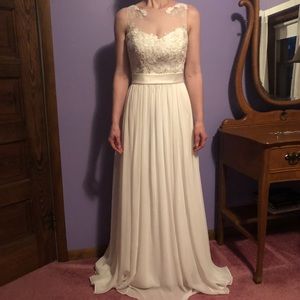 Chiffon and Lace Ivory Wedding Gown